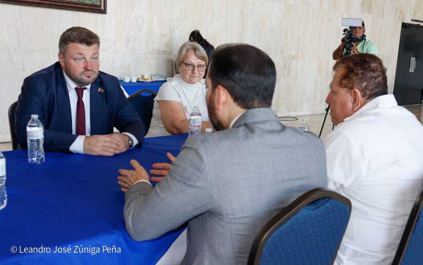 Visita-del-Embajador-de-Bielorrusia-al-TNRD-38