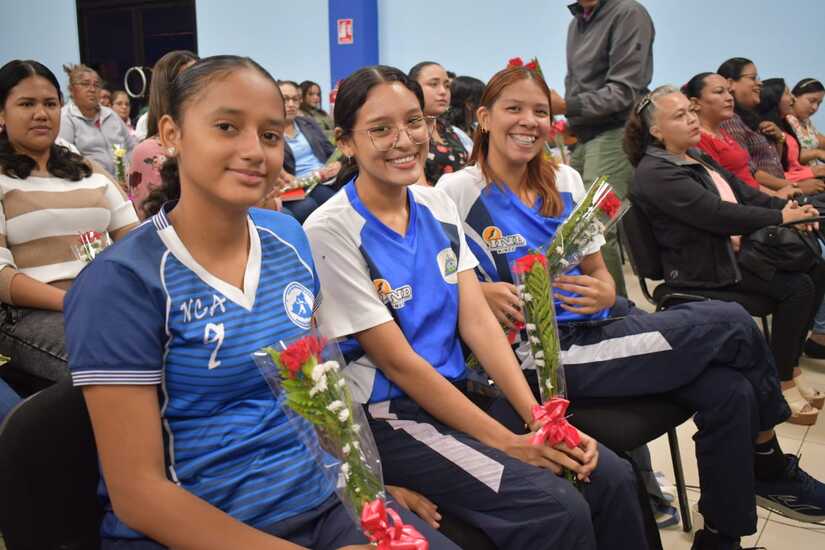 Encuentro-de-mujeres-sistema-educativo-10