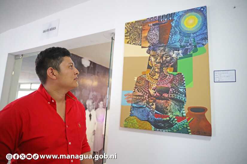 Exposicion-artistica-en-homenaje-a-Dia-Internacional-de-la-Mujer-19