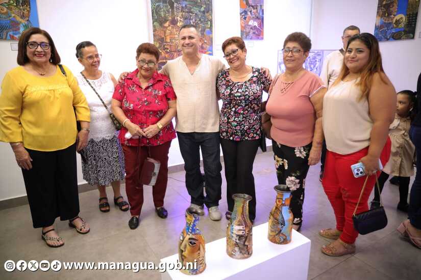 Exposicion-artistica-en-homenaje-a-Dia-Internacional-de-la-Mujer-3