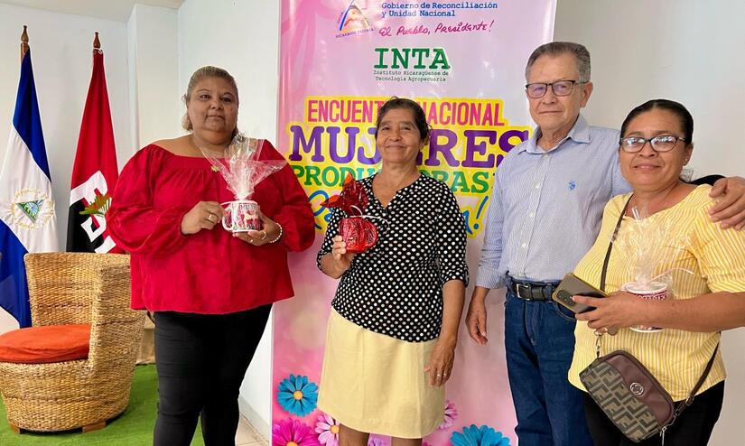 INTA-en-Encuentro-con-Mujeres-Productoras-4