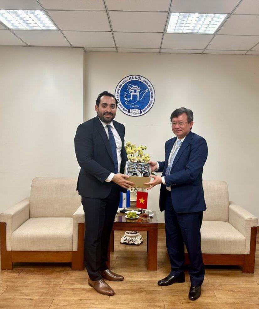 Embajador-de-Nicaragua-en-Vietnam-3