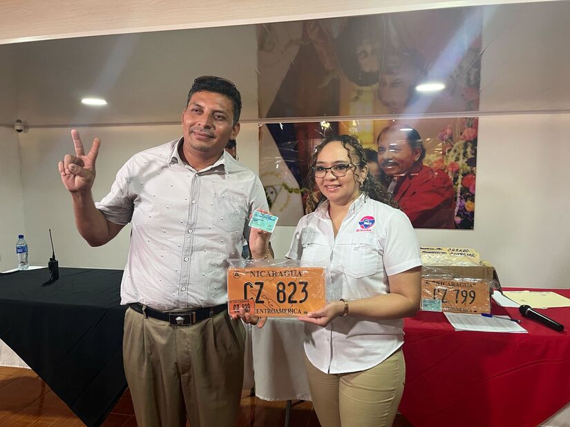 Buses-Yutong-para-Carazo-4