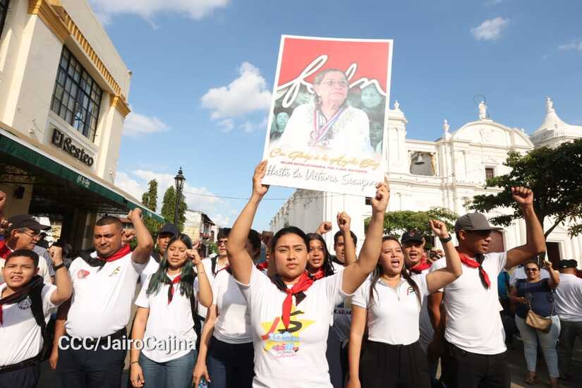 Companera-Gladys-Baez-2