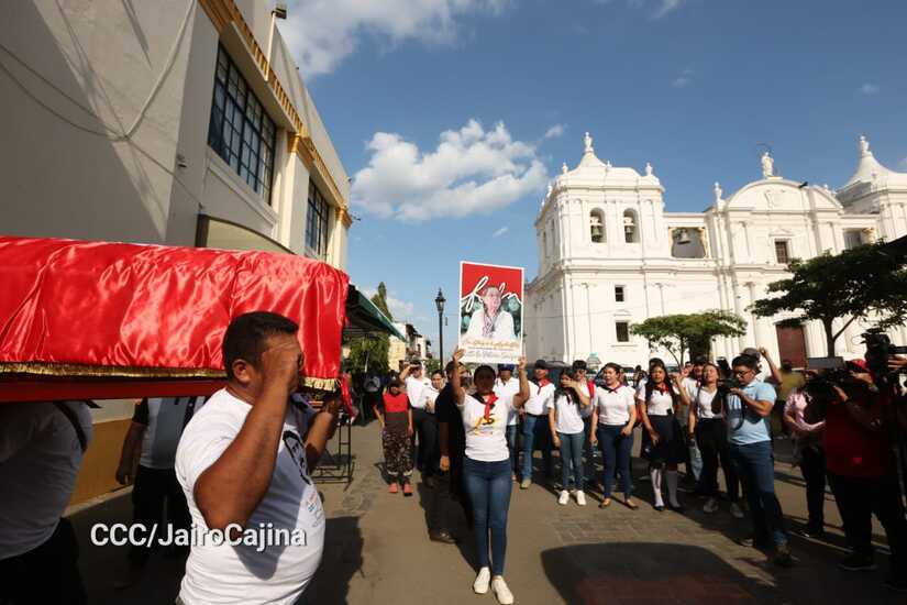 Companera-Gladys-Baez-4