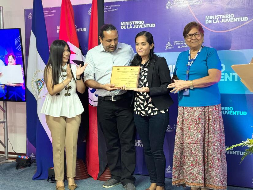 Joven-Cientifico-e-Innovador-24