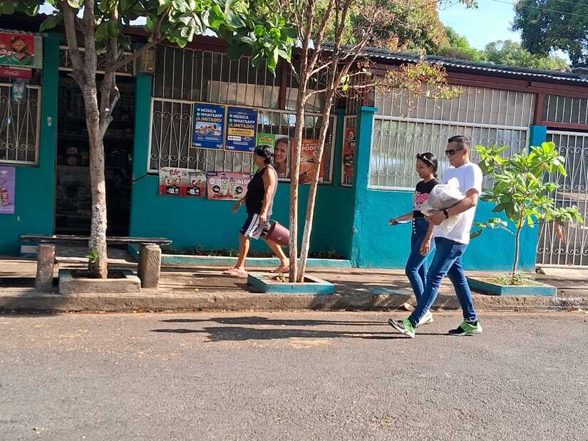 Entrega-de-Paquetes-Alimenticios-10