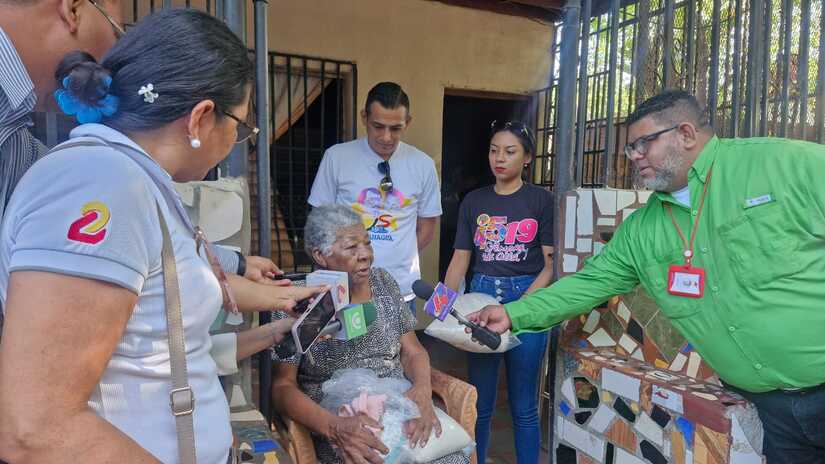 Entrega-de-Paquetes-Alimenticios-6