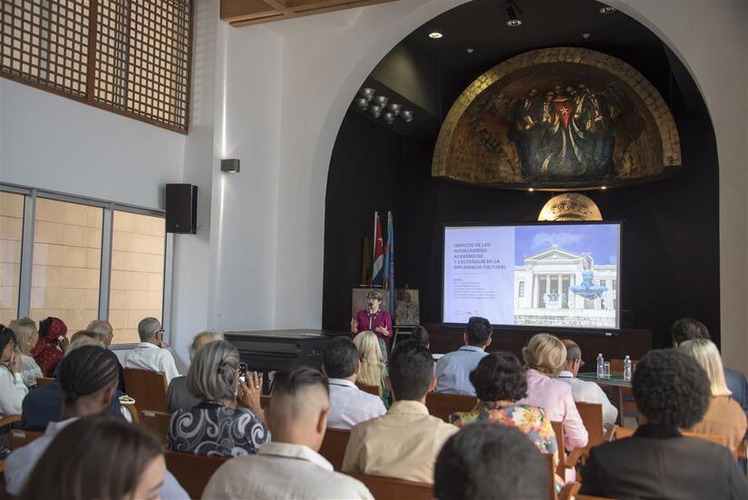 Embajada-de-Nicaragua-en-Cuba-(5)