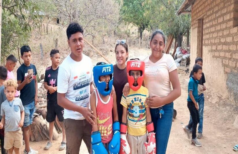 Festival-Departamental-de-los-Mimados-9