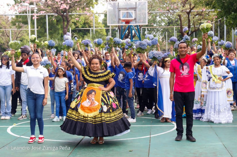 Luis-Alfonso-Velasquez-Flores-28