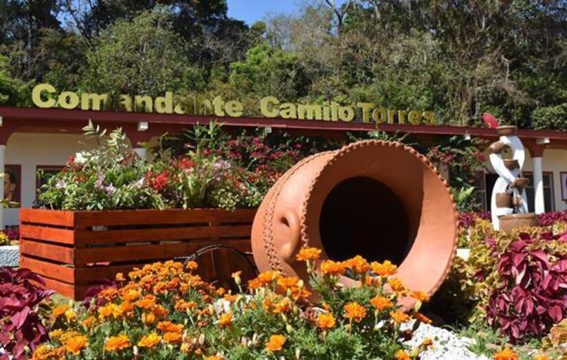 Centro-Universitario-Padre-y-Comandante-Camilo-Torres-Restrepo-10