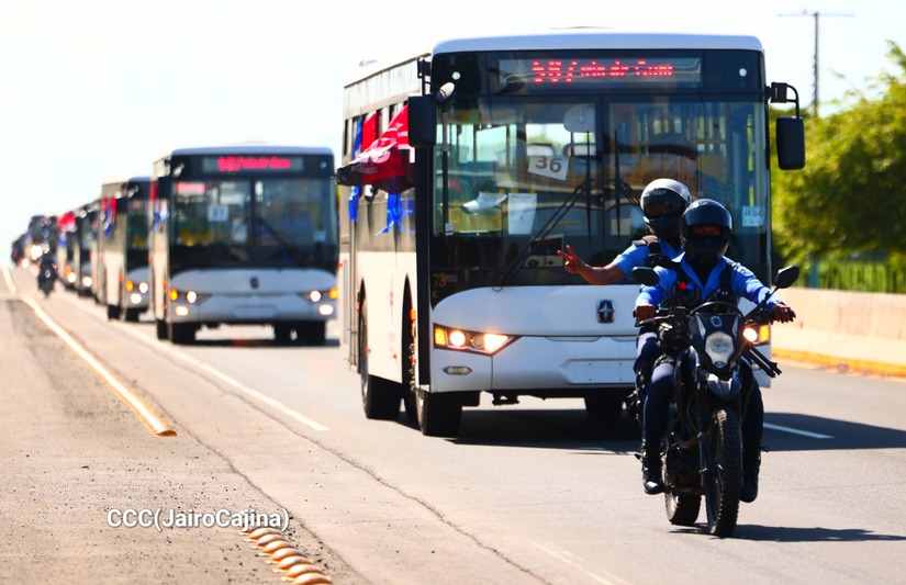 Autobuses-Yutong-13