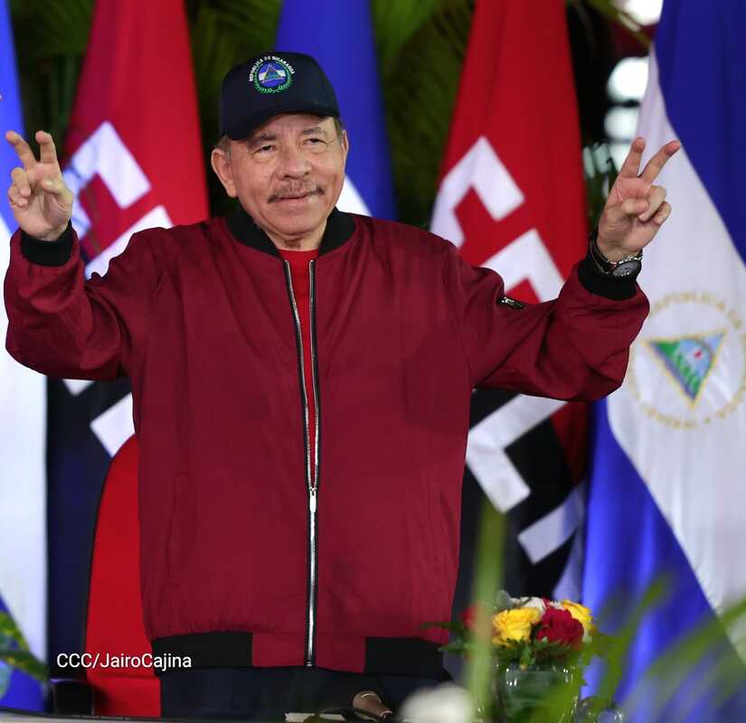 Entrega-de-autobuses-chinos-16