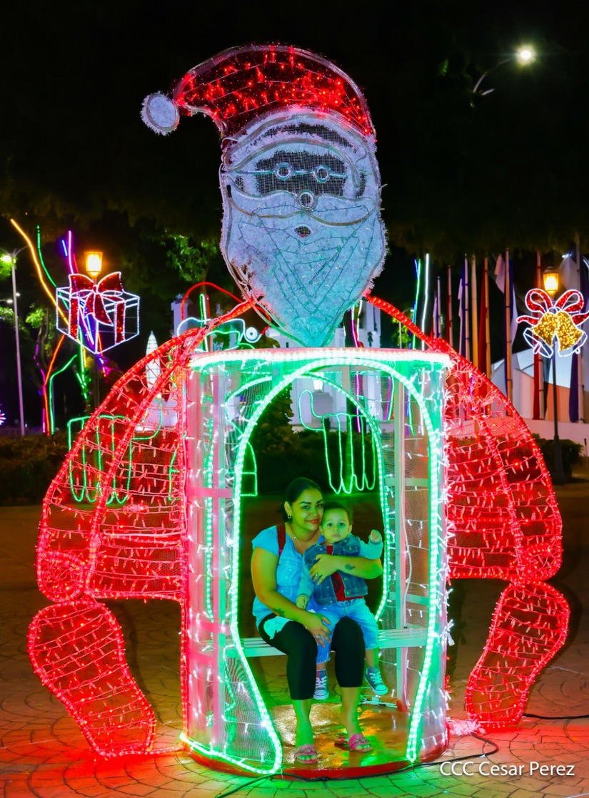 Adornos-Navidad-Managua--(53)