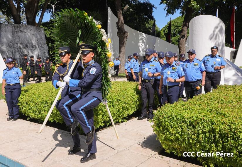 Comandante-Carlos--(3)