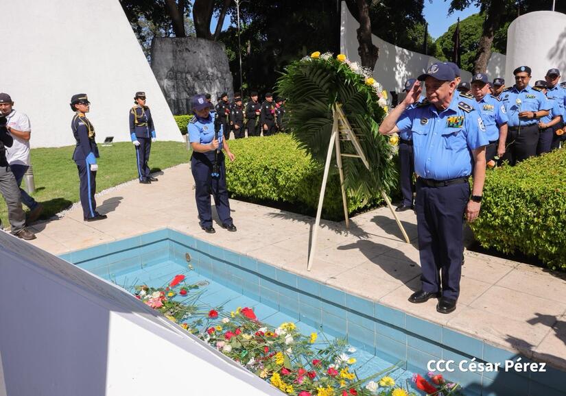 Comandante-Carlos--(6)