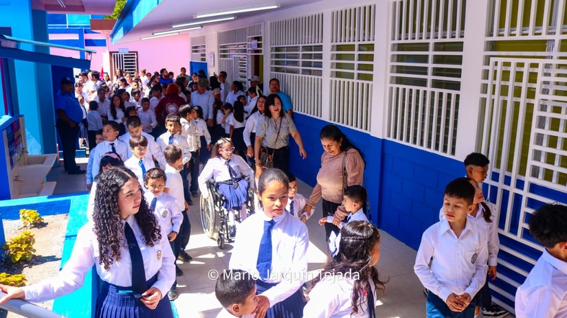 COLEGIO8