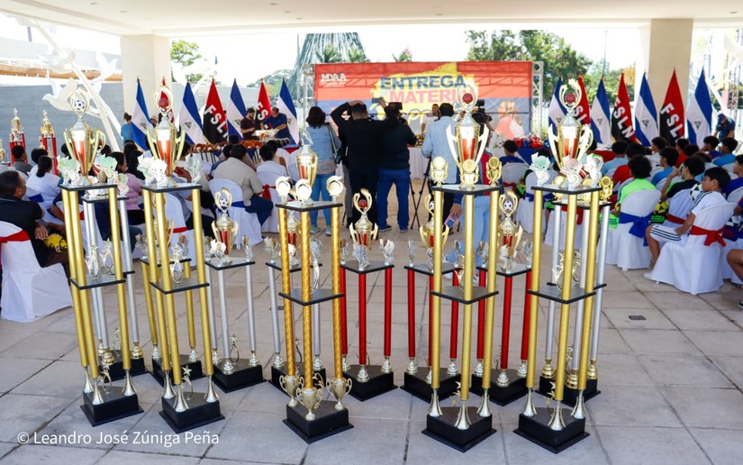 Material-Deportivo-42