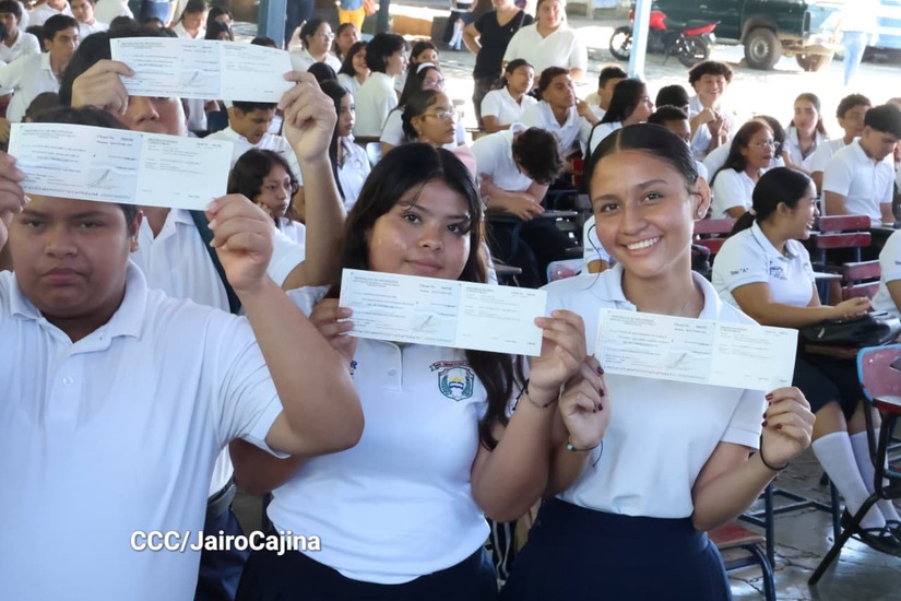 Bono-Presidencial-a-Bachilleres-27