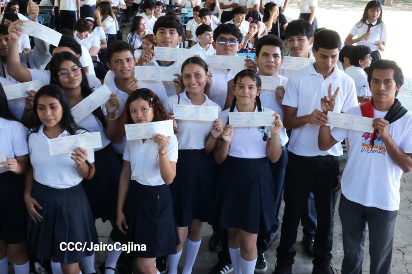 Bono-Presidencial-a-Bachilleres-40