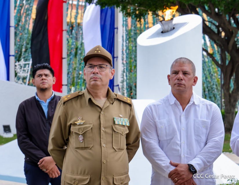 Cmdte-Fidel-Castro-14