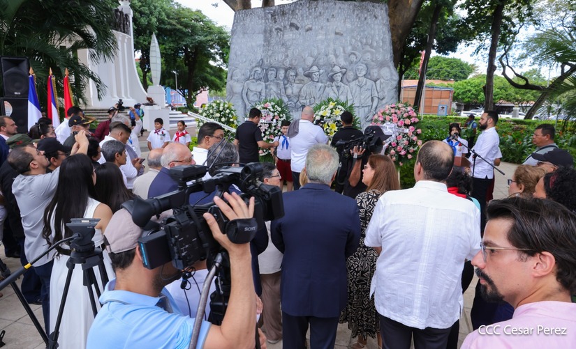 Cmdte-Fidel-Castro-8