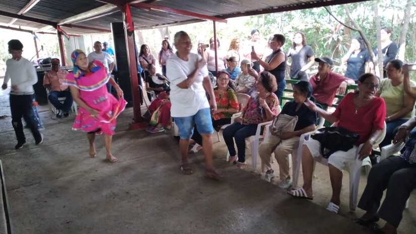 ADULTOS4