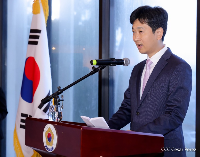 COREA4
