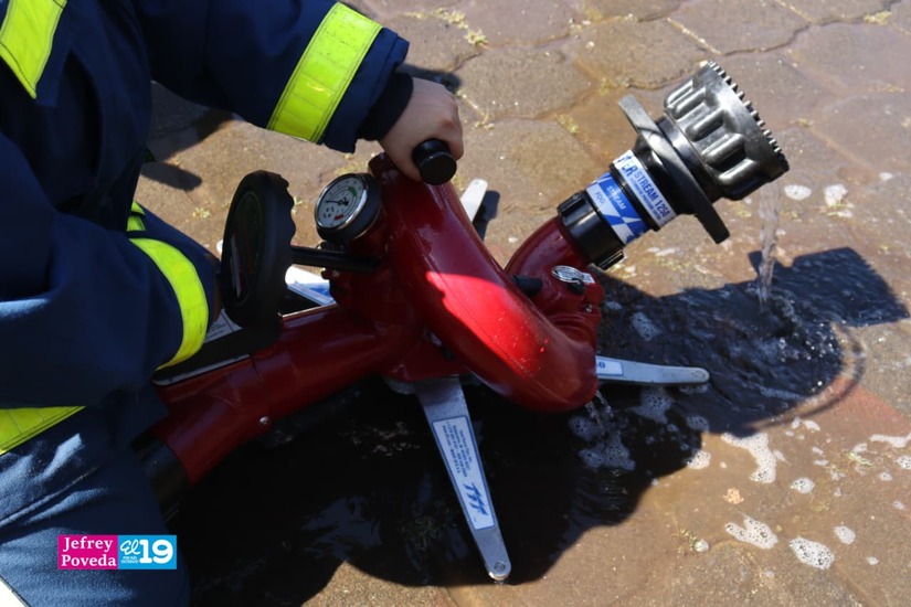 BOMBEROS12