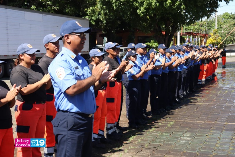 BOMBEROS15