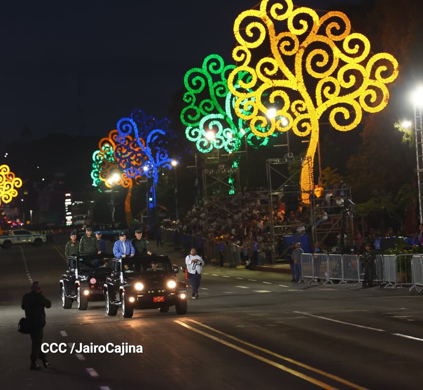 Desfile-Pueblo-Ejercito-11