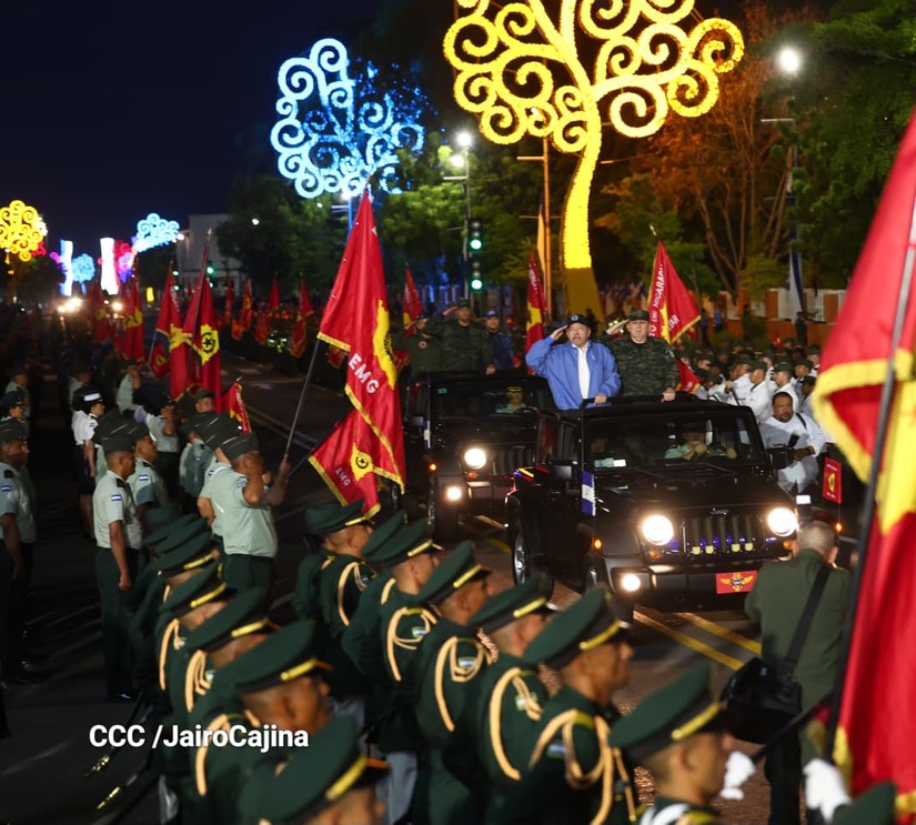 Desfile-Pueblo-Ejercito-9