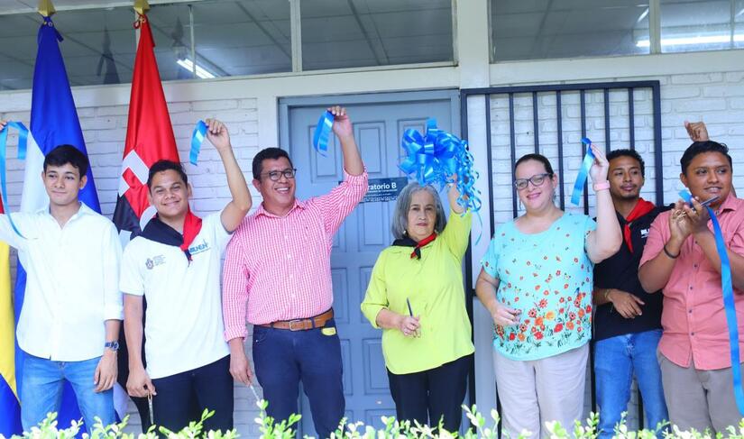 Laboratorios-UNAN-mANAGUA-5