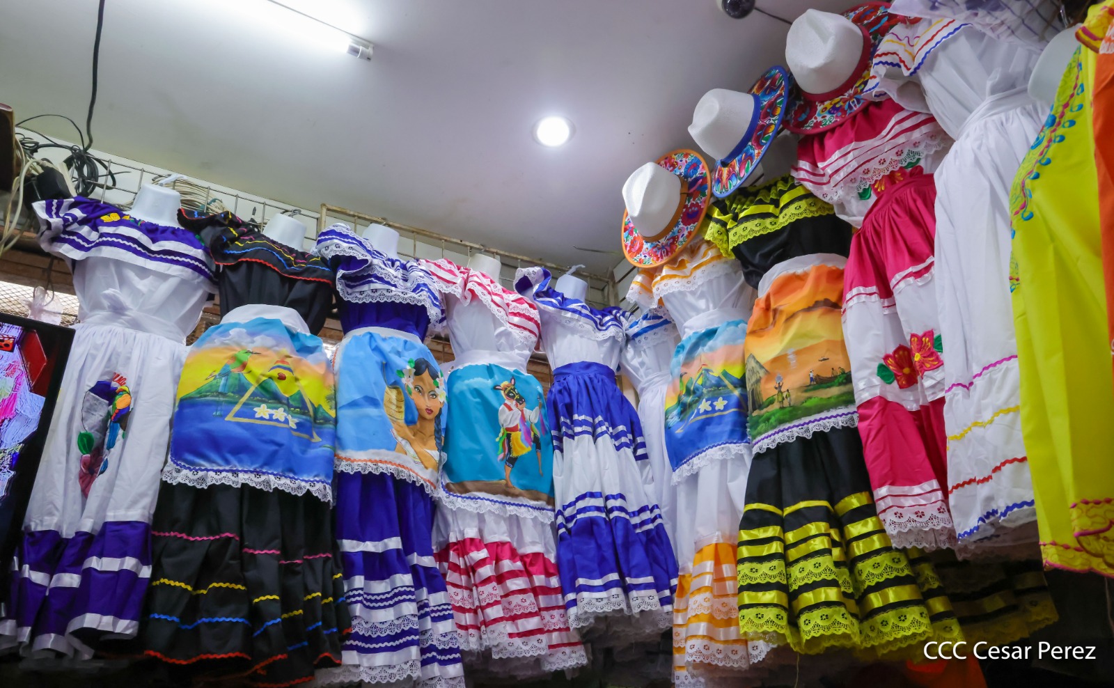 HUIPIL18