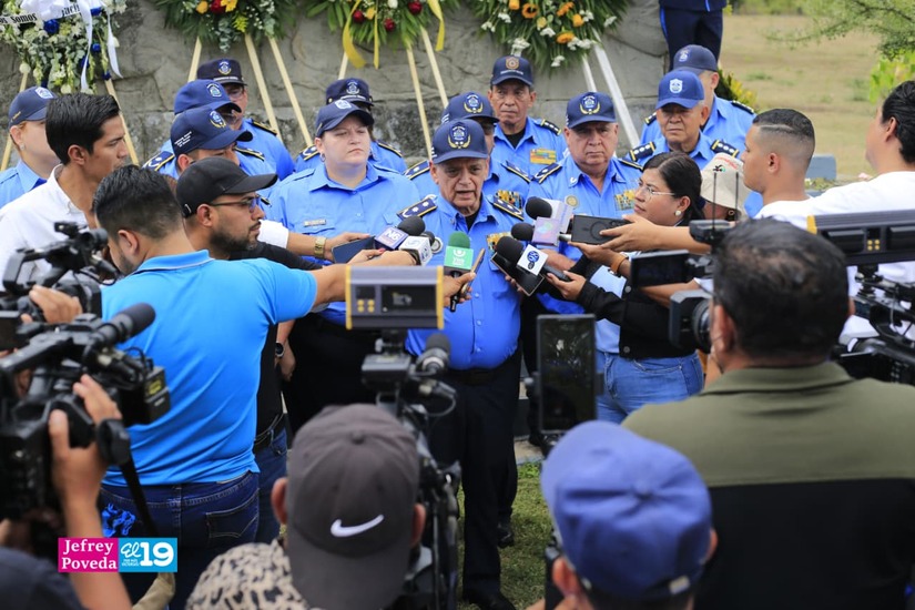 POLICIA-(3)