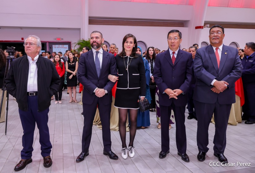 REPUBLICA-POPULAR-CHINA--(72)