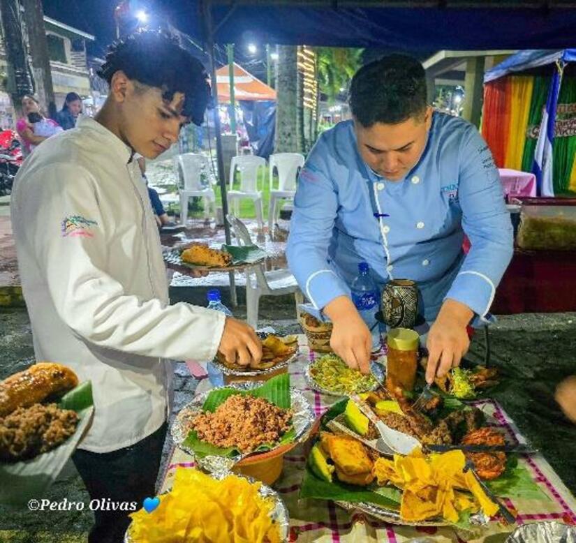 Fritanga-y-gallo-pinto-6