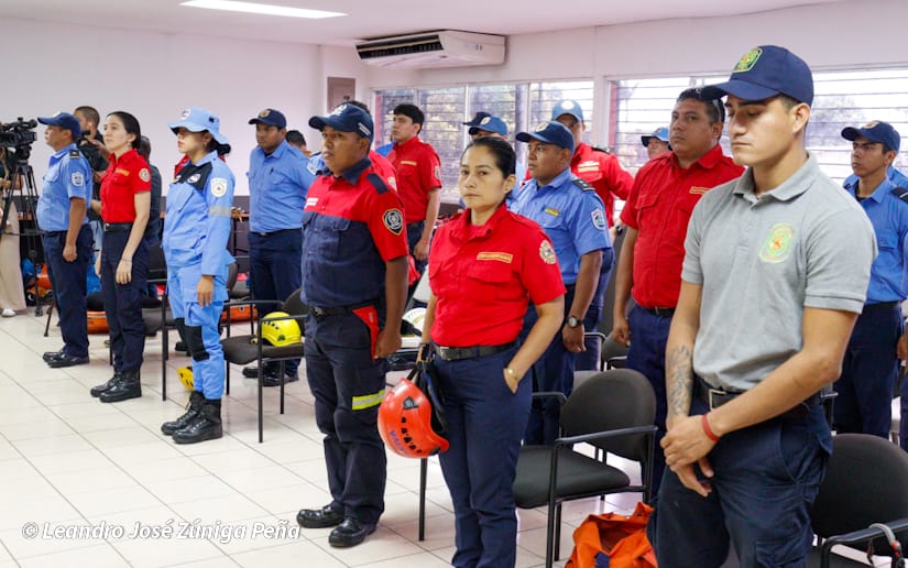 BOMBEROS27