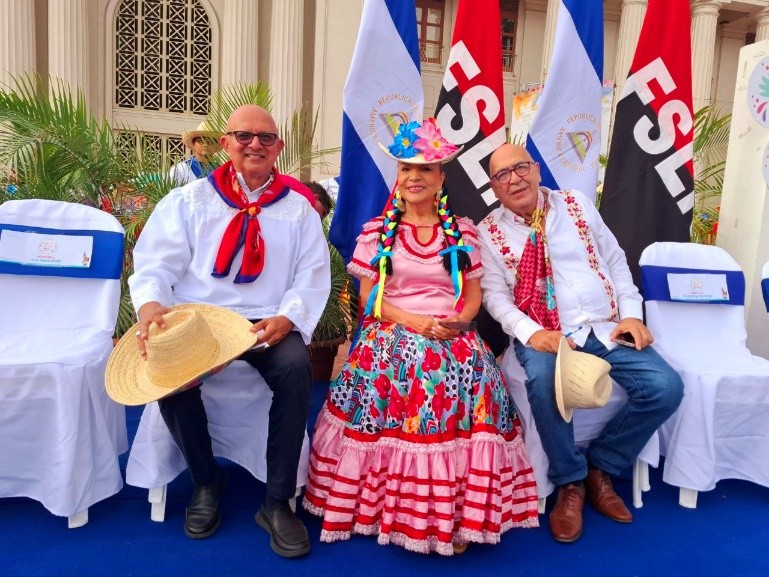HUIPIL19