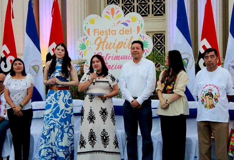 HUIPIL8