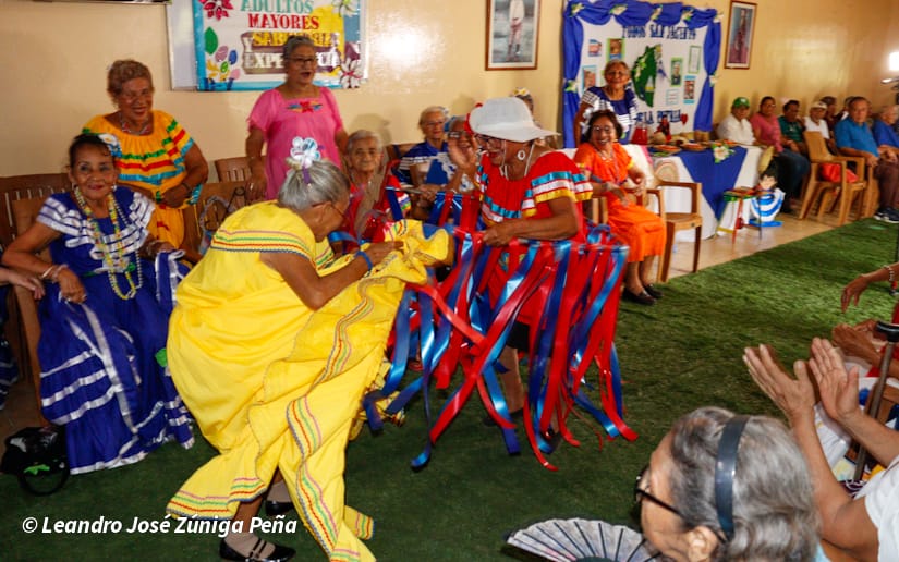 Adultos-Mayores-10
