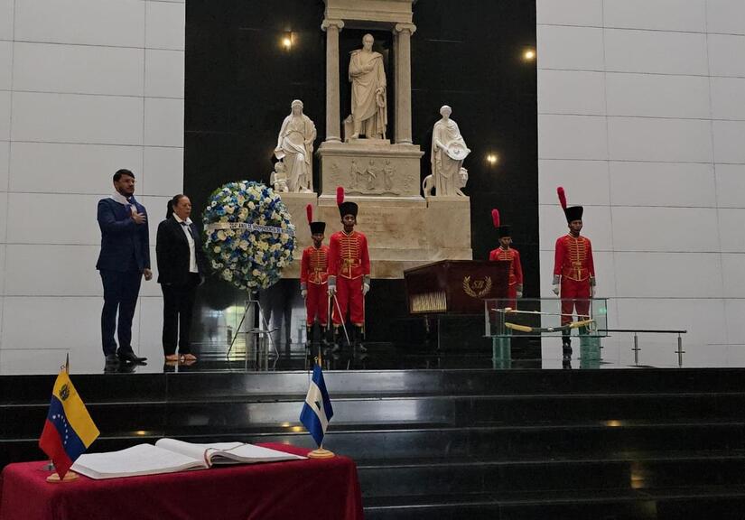 iNDEPENDENCIA-3