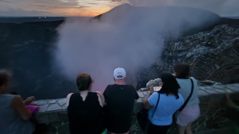 VOLCAN-(2)