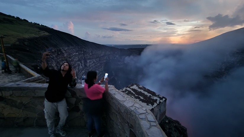 VOLCAN-(4)