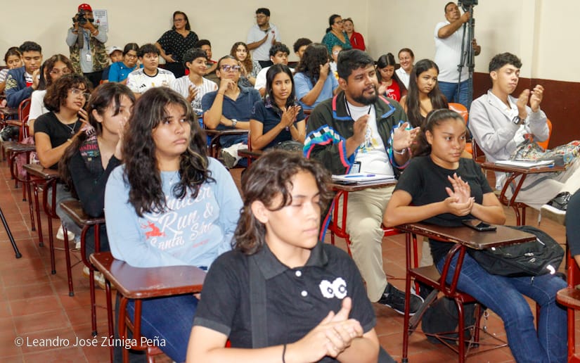 Charla-a-universitarios-24