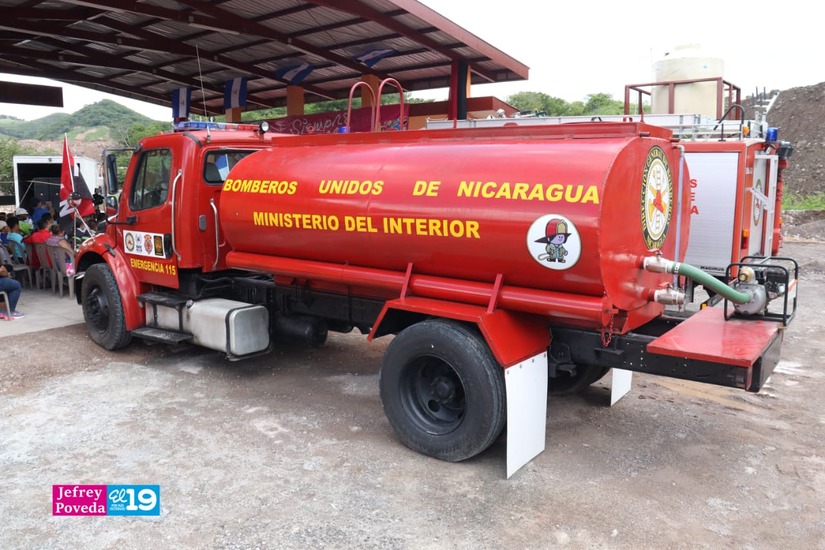 BOMBEROS8