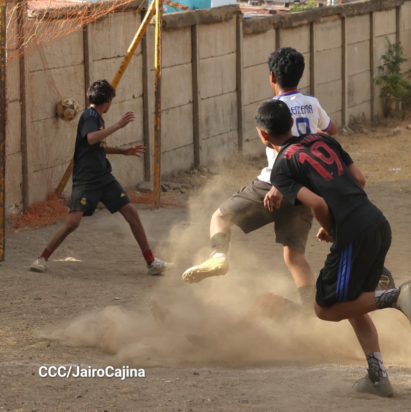 Liga-de-Futbol-Campo-(2)