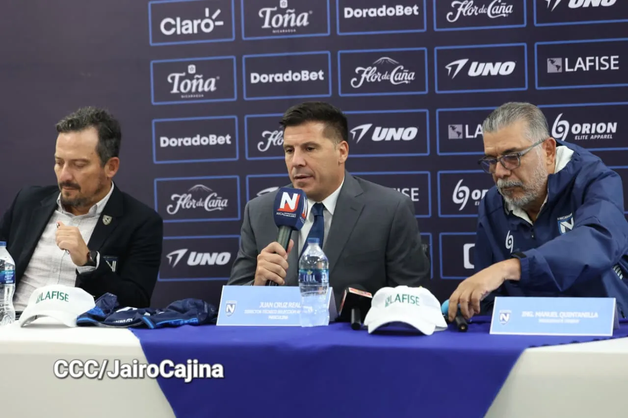 DT-Seleccion-nacional-de-futbol-16