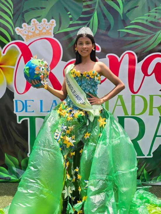 REINAS26